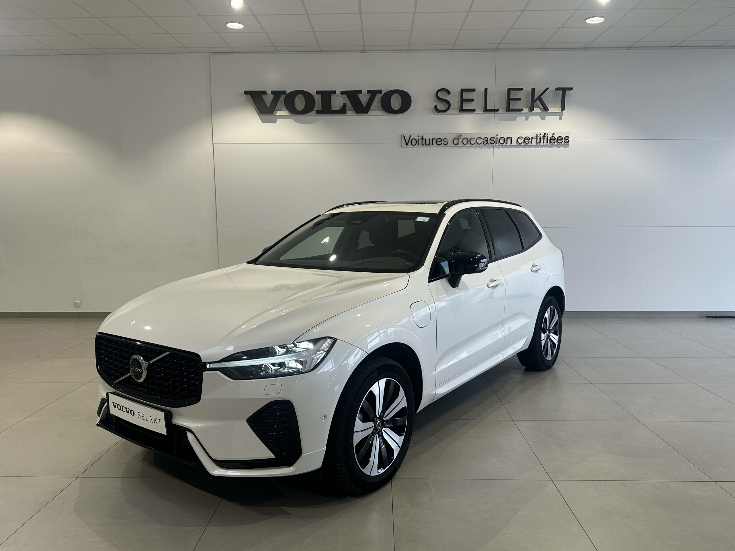 VOLVO XC60 XC60 T6 AWD Hybride rechargeable 253 ch+145 ch Geartronic 8
