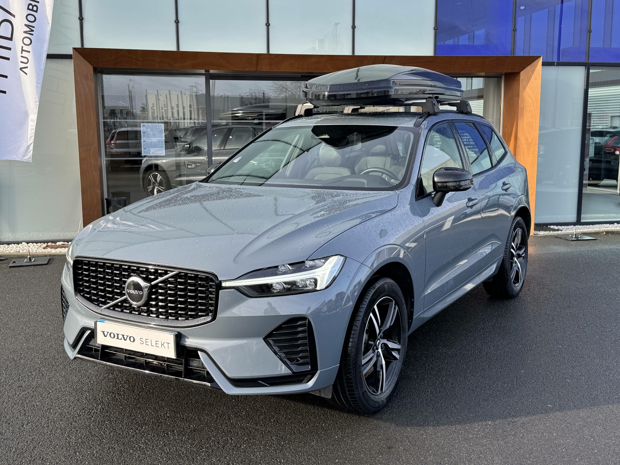 VOLVO XC60 XC60 B4 (Essence) 197 ch Geartronic 8