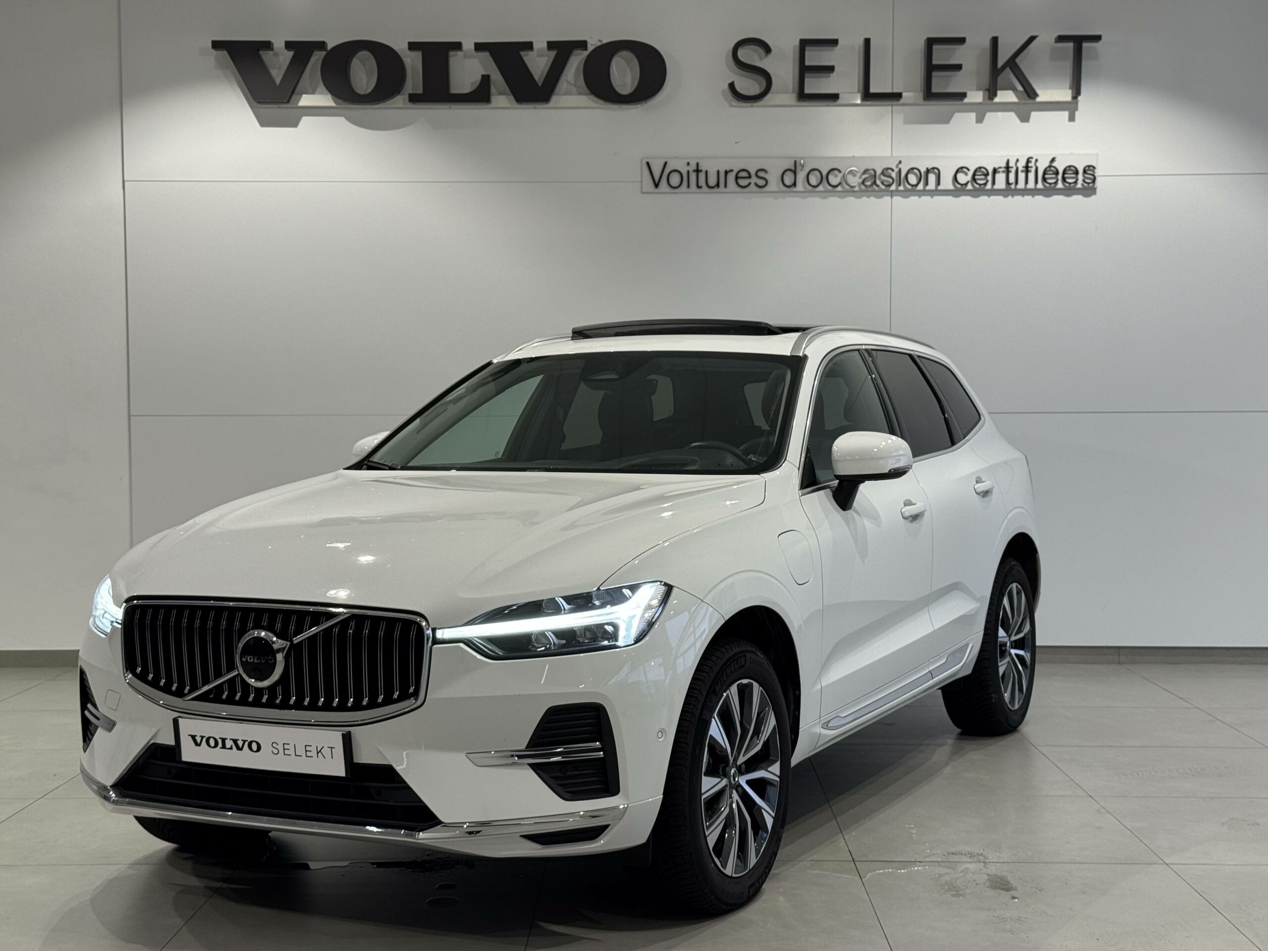 VOLVO XC60 XC60 T6 Recharge AWD 253 ch + 87 ch Geartronic 8