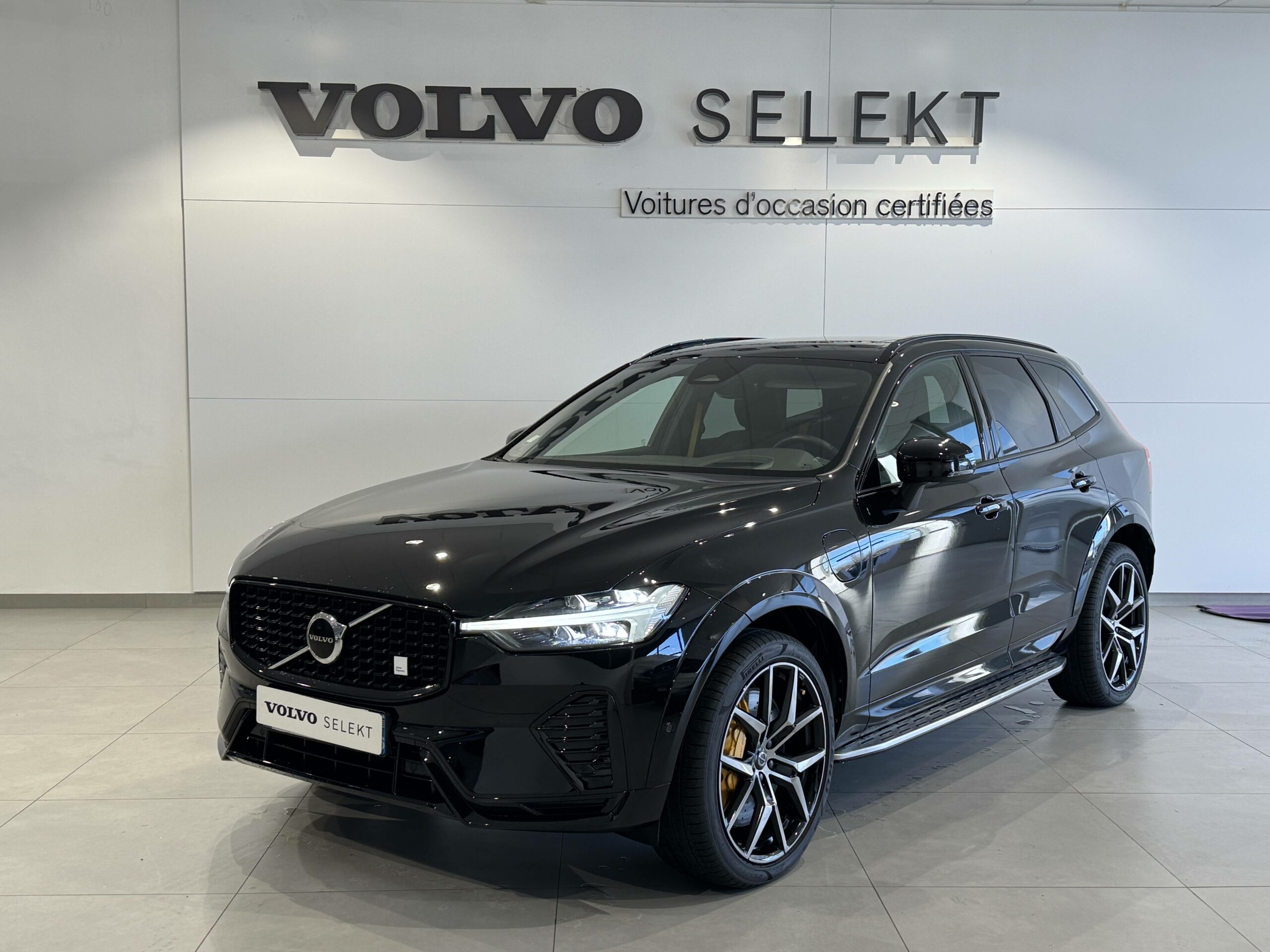 VOLVO XC60 XC60 T8 AWD 318 ch + 87 ch Geartronic 8