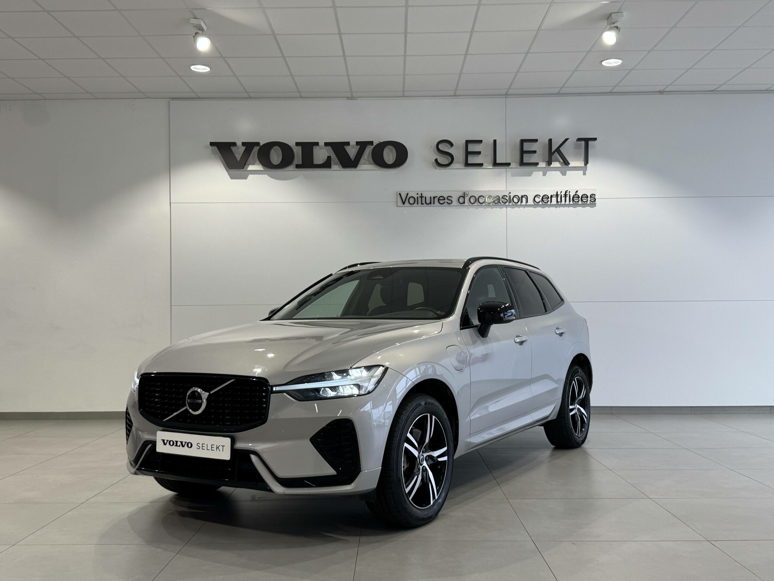 VOLVO XC60 XC60 T6 Recharge AWD 253 ch + 87 ch Geartronic 8