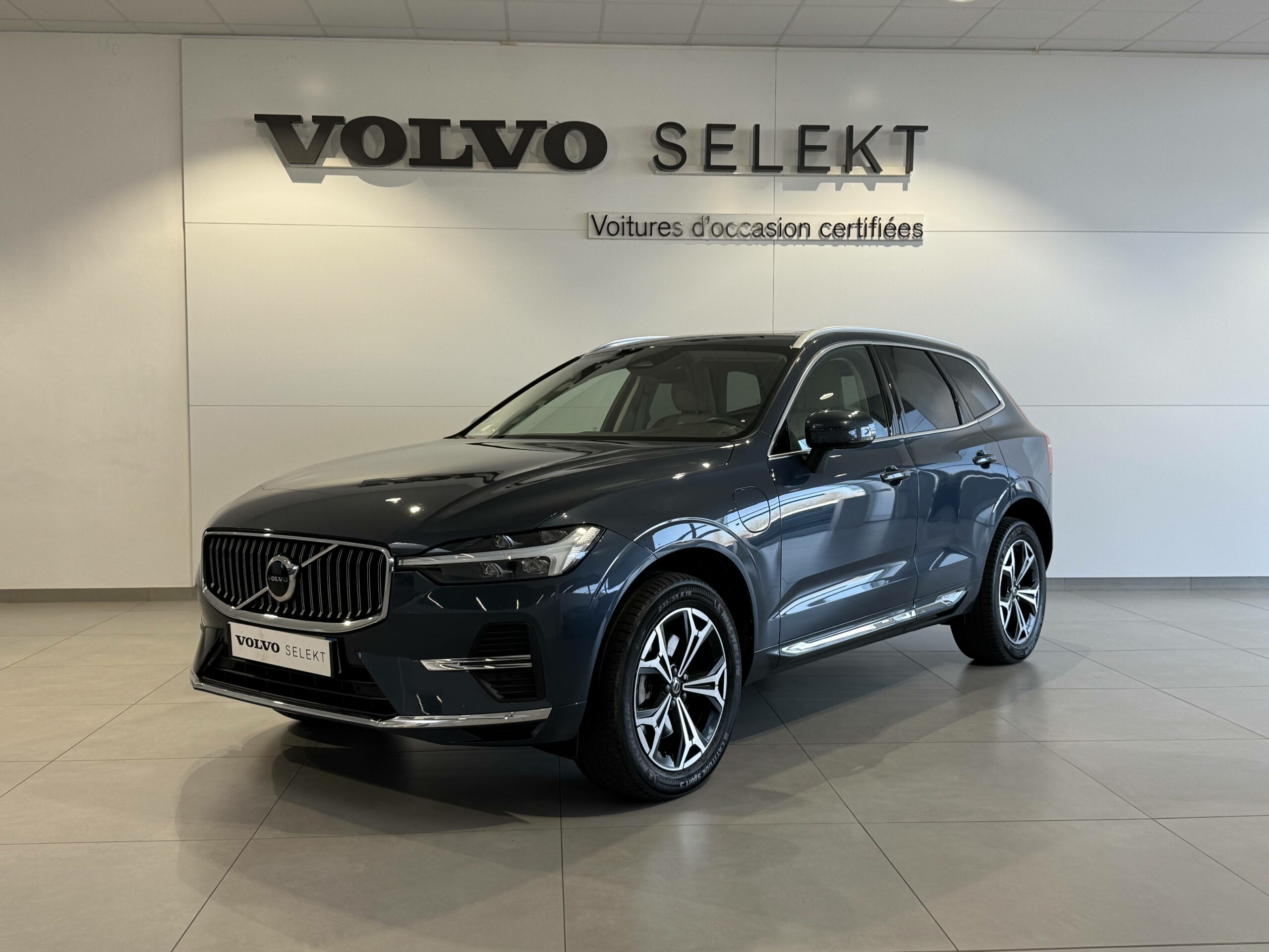 VOLVO XC60 XC60 T6 Recharge AWD 253 ch + 87 ch Geartronic 8