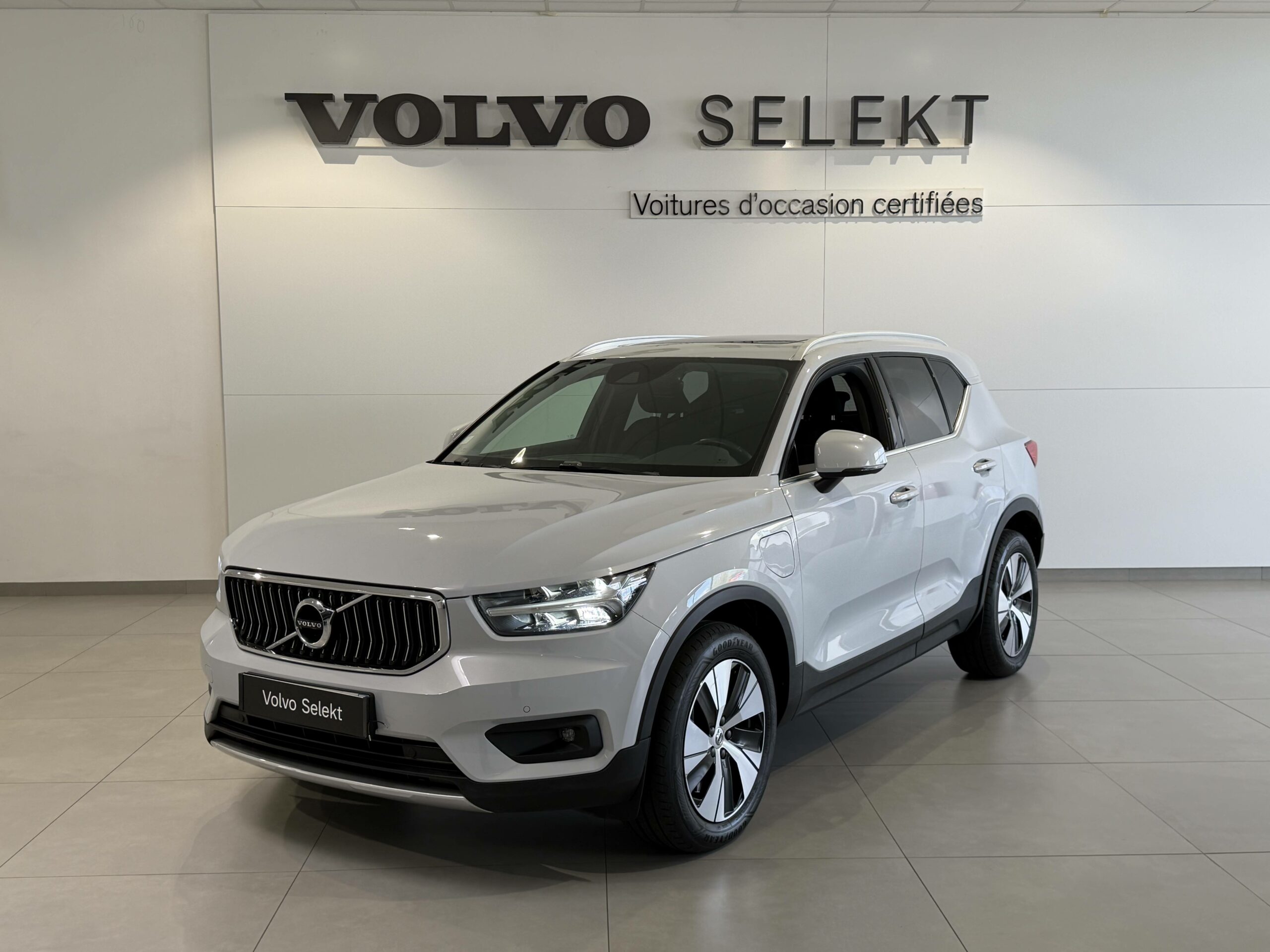VOLVO XC40 BUSINESS XC40 T4 Recharge 129+82 ch DCT7