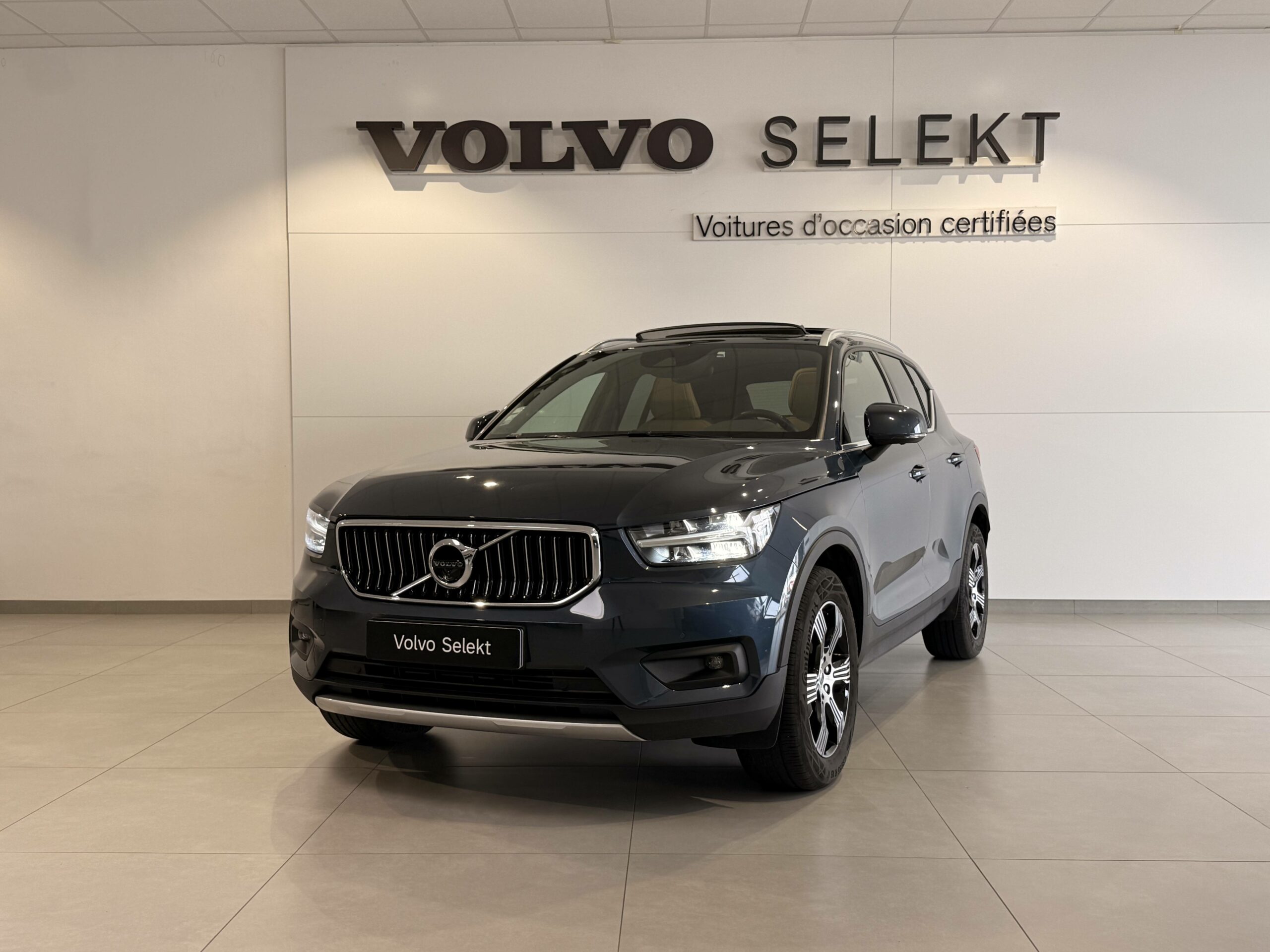 VOLVO XC40 XC40 T3 163 ch Geartronic 8