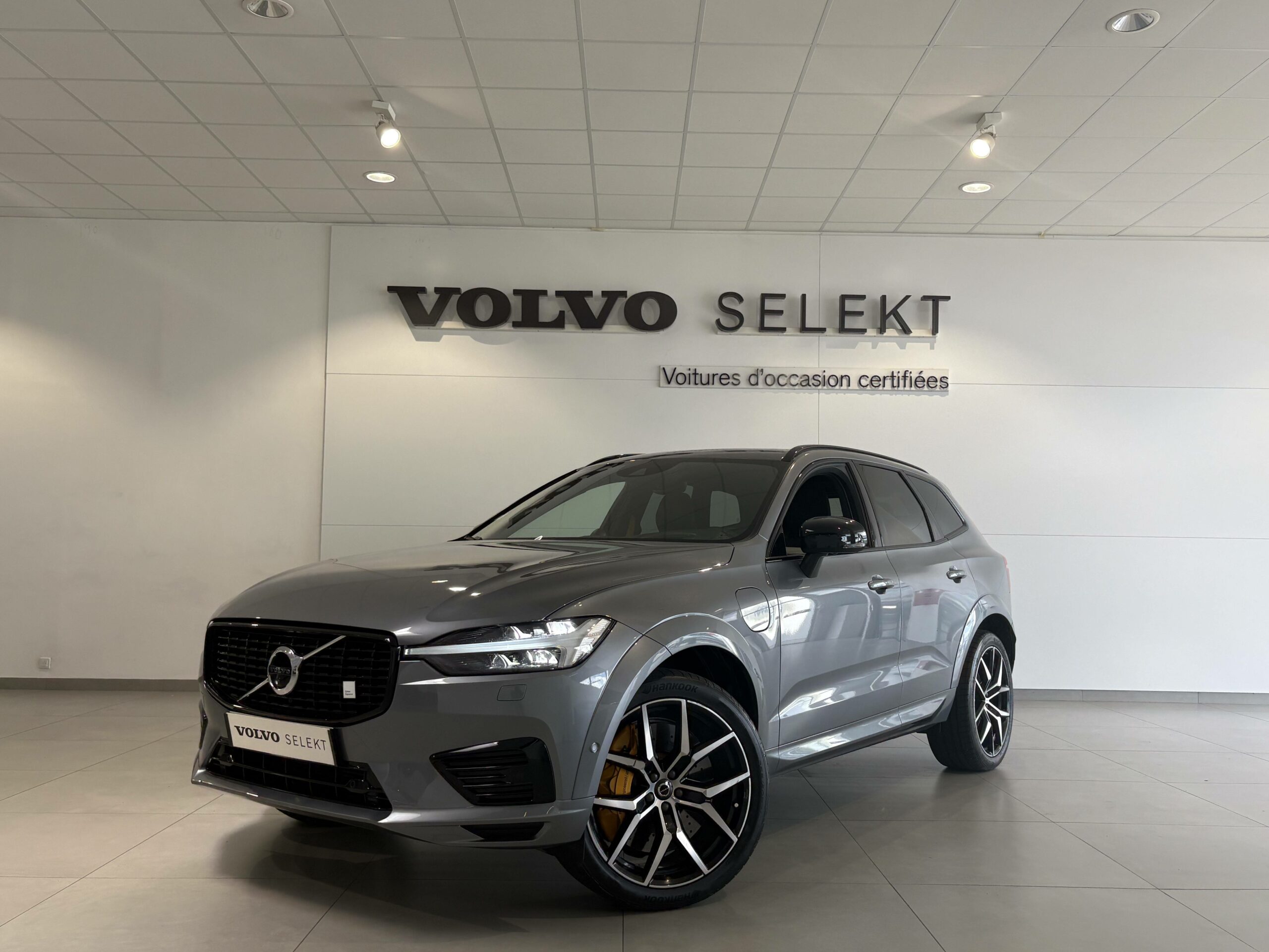VOLVO XC60 XC60 T8 AWD 318 ch + 87 ch Geartronic 8