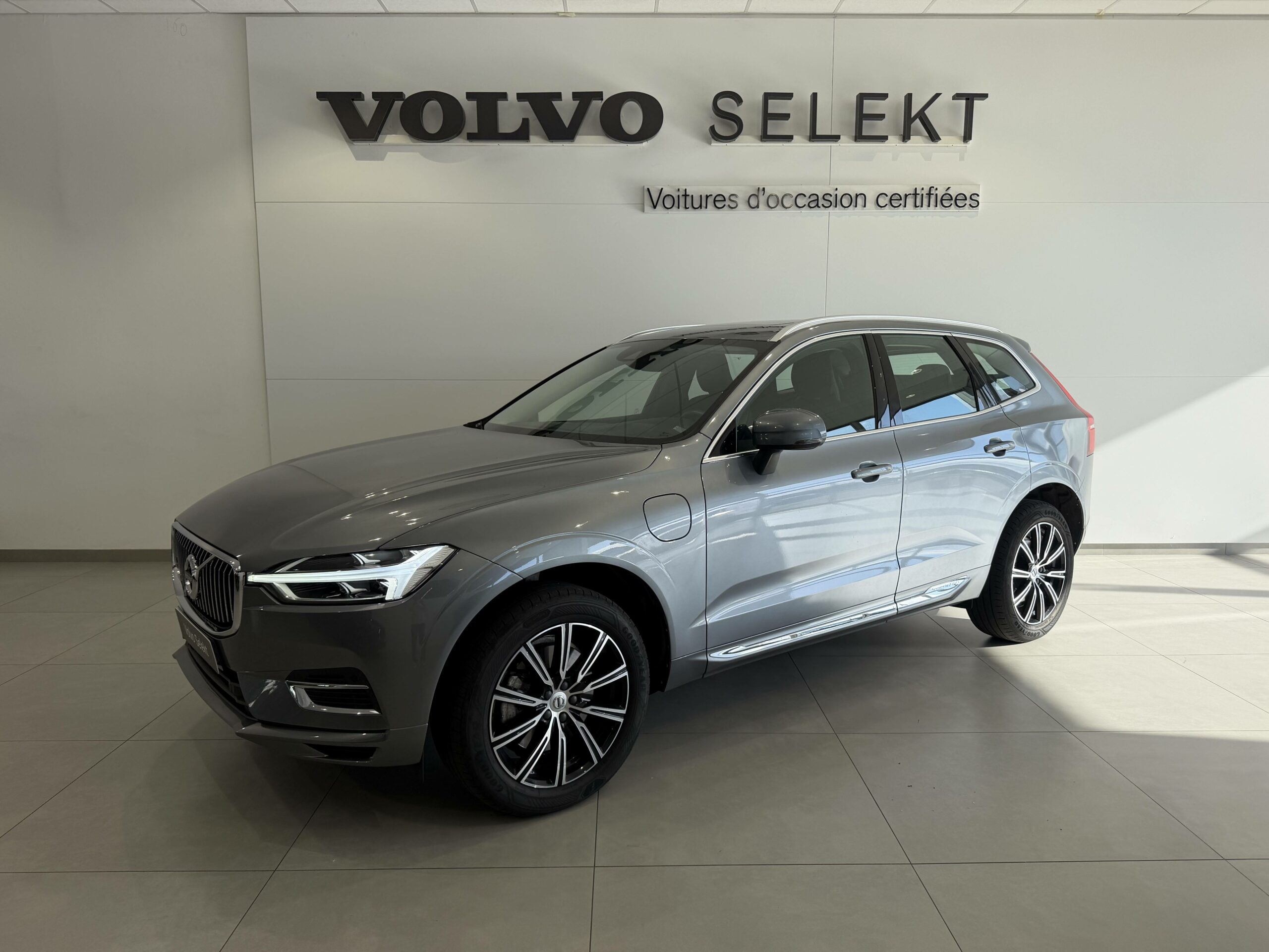 VOLVO XC60 XC60 T8 Twin Engine 303 ch + 87 ch Geartronic 8