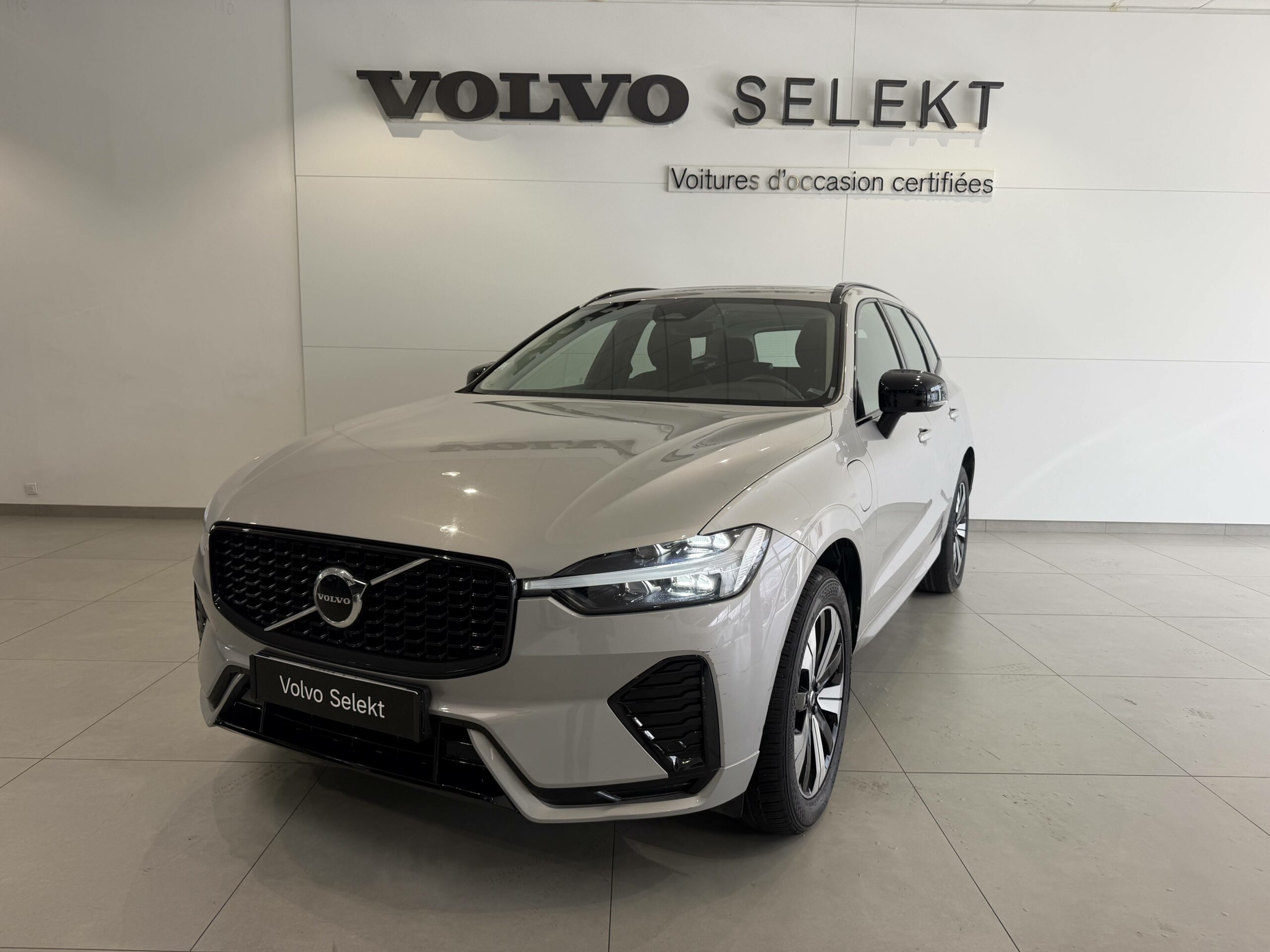 VOLVO XC60 XC60 T6 AWD Hybride rechargeable 253 ch+145 ch Geartronic 8