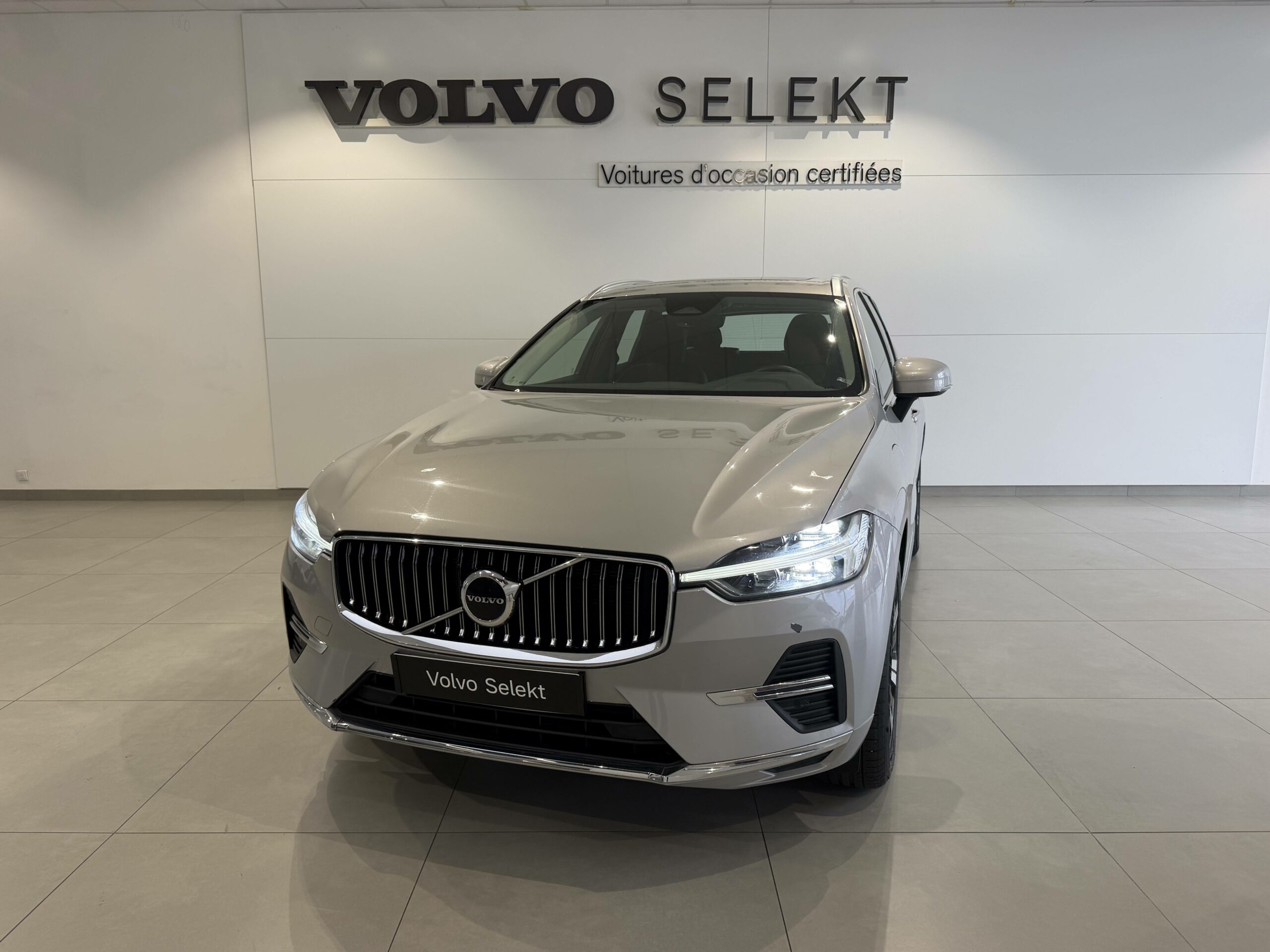 VOLVO XC60 XC60 T6 AWD Hybride rechargeable 253 ch+145 ch Geartronic 8