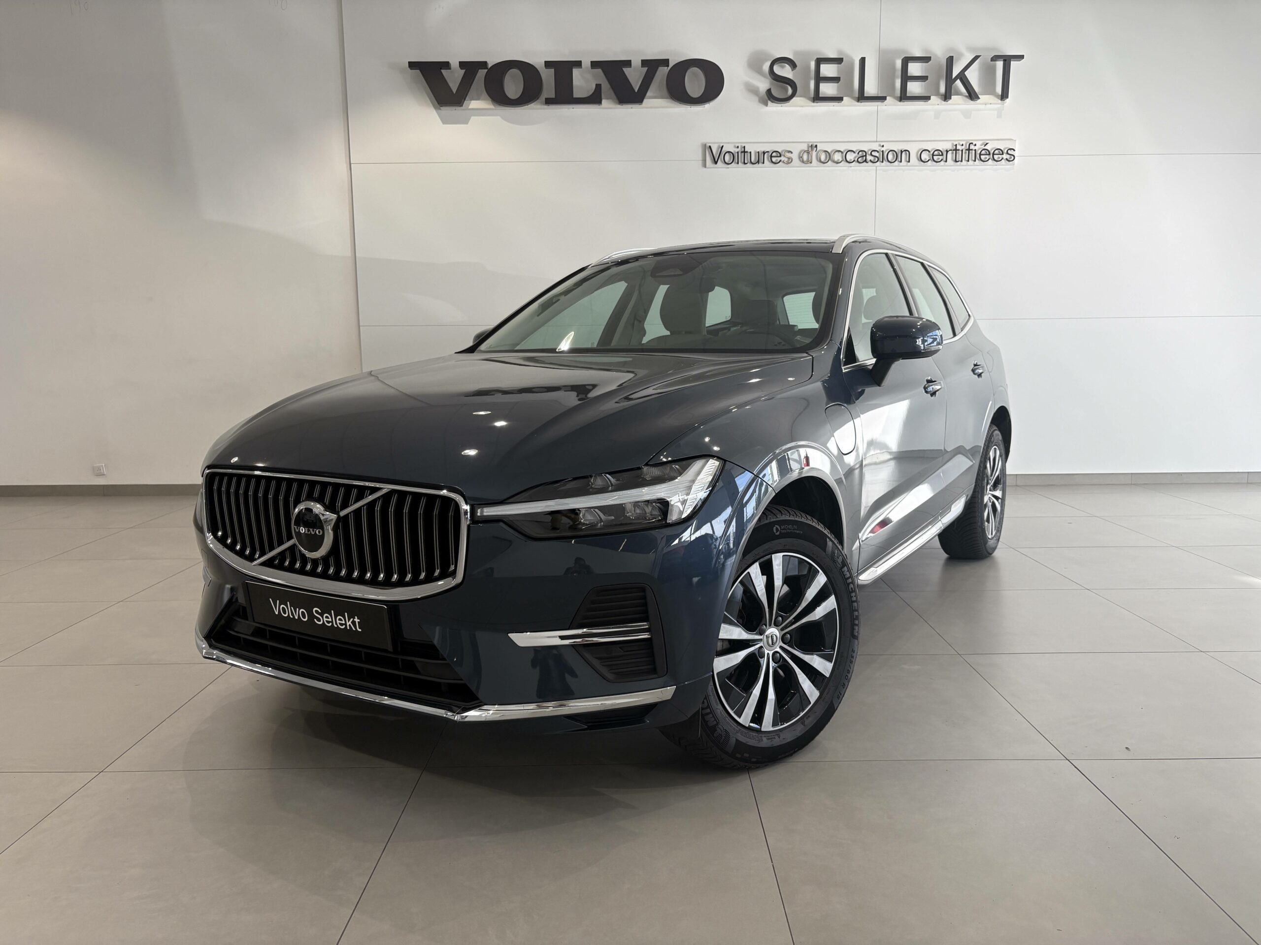 VOLVO XC60 XC60 T6 Recharge AWD 253 ch + 145 ch Geartronic 8