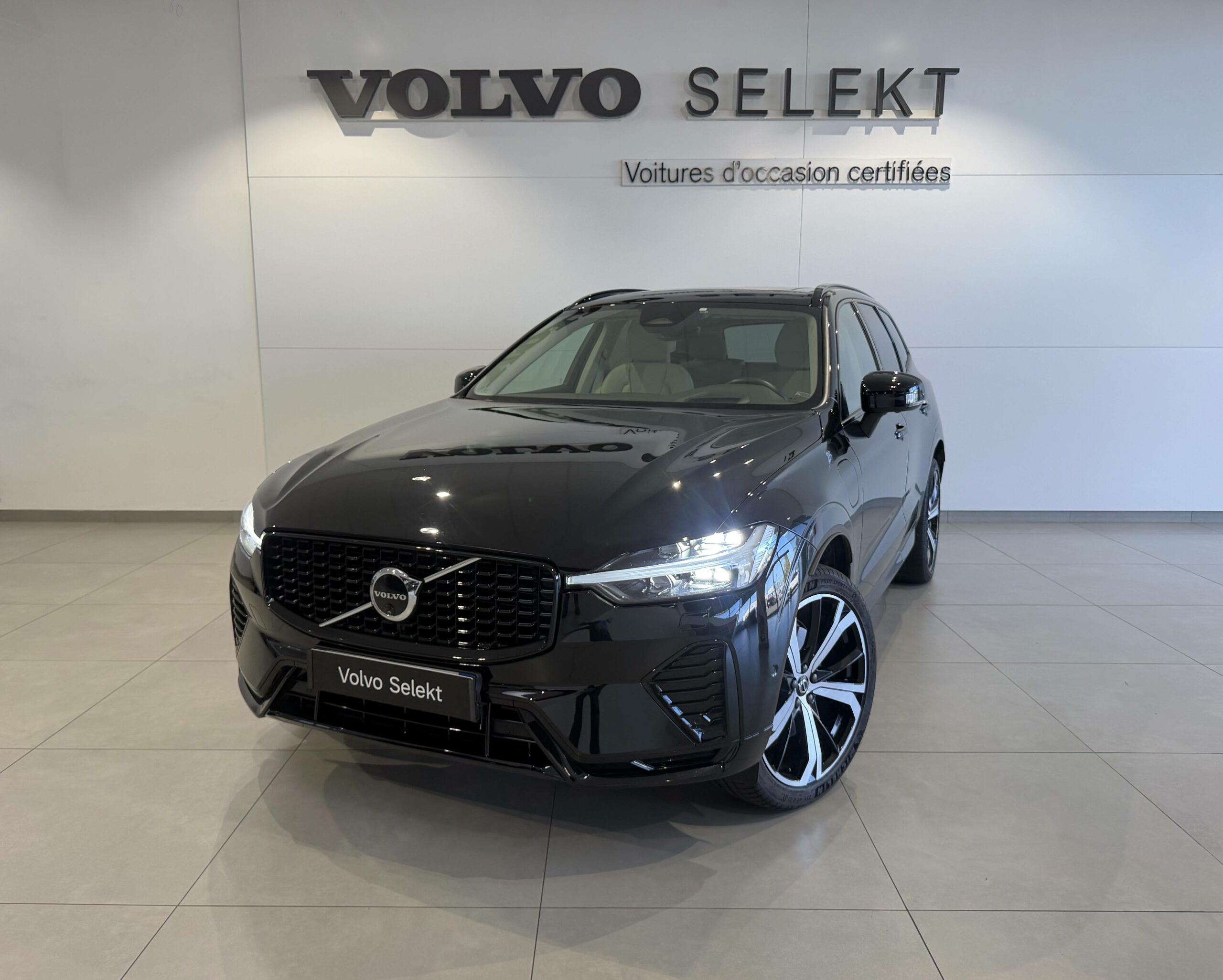 VOLVO XC60 XC60 T6 Recharge AWD 253 ch + 145 ch Geartronic 8