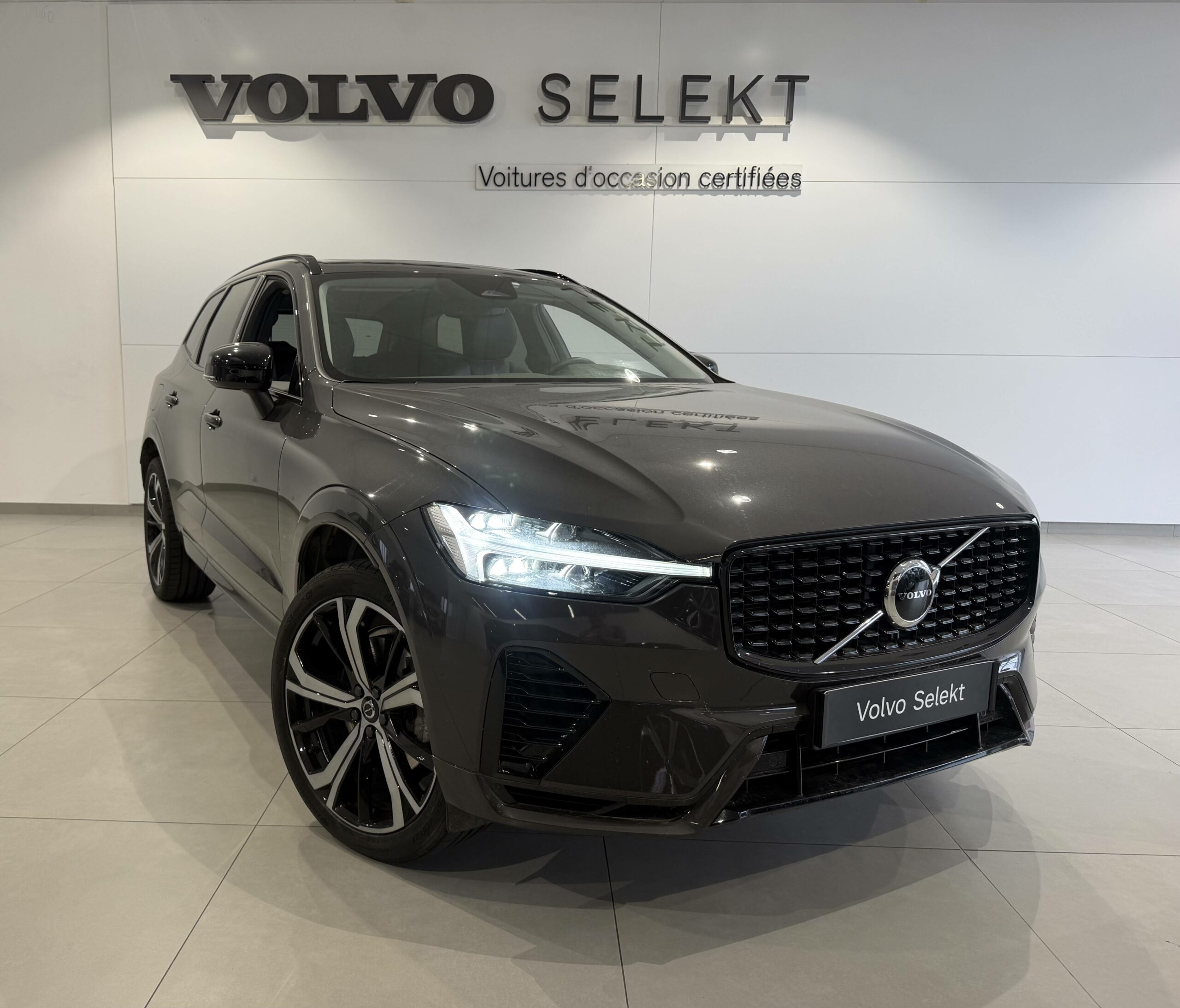 VOLVO XC60 XC60 T6 AWD Hybride rechargeable 253 ch+145 ch Geartronic 8